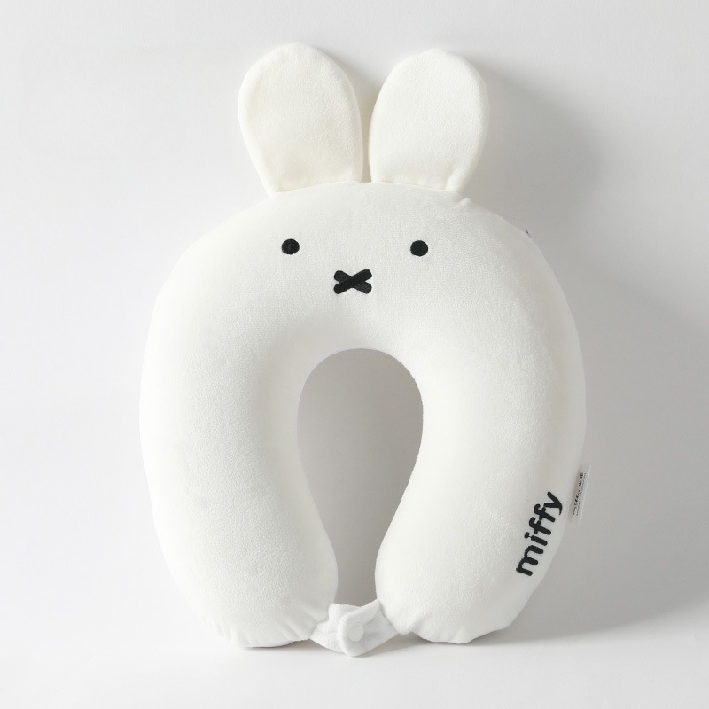 Urocza, seksowna poduszka pod  – Neck Pillow Memory Foam recenzja i cena